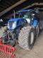 New Holland T 7060