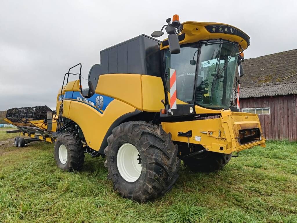 New Holland CX6.80 1