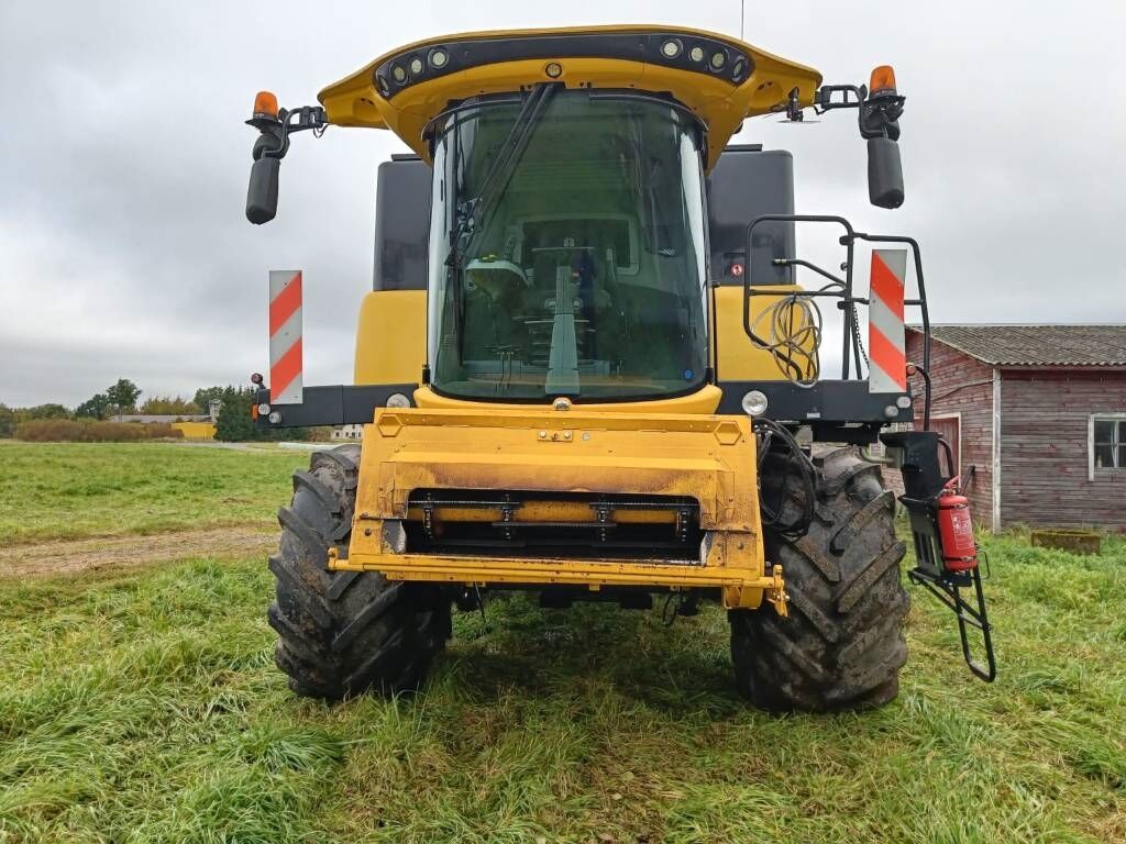 New Holland CX6.80 3