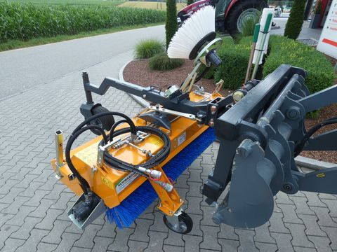 Sonstige Giant Kehrmaschine 1350