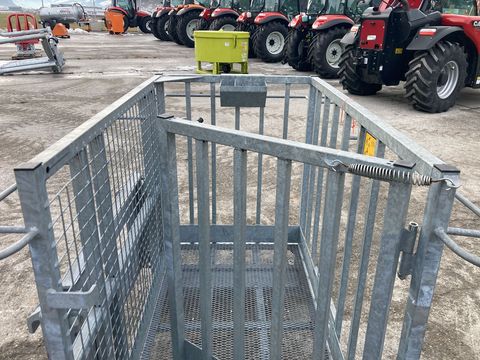 Fliegl AgroCenter Arbeitsbühne Merlo 