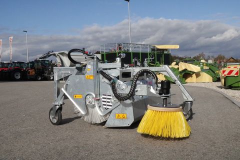 Fliegl Kehrmaschine 1550 SB