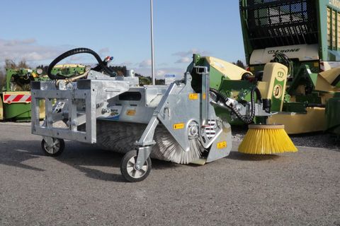 Fliegl Kehrmaschine 1550 SB