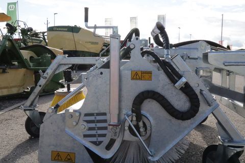 Fliegl Kehrmaschine 1550 SB