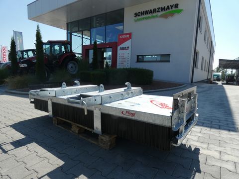 Egyéb Fliegl AgroCenter Löwe 250 seprű