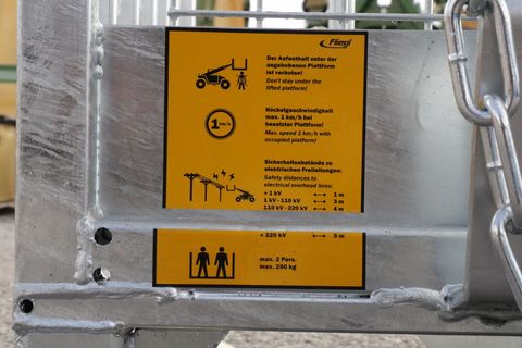 Fliegl AgroCenter Arbeitsbühne Euro