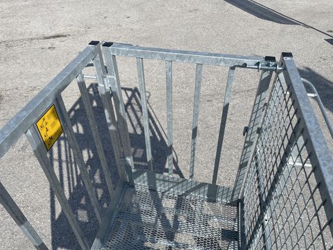 Fliegl AgroCenter Arbeitsbühne hoch Euro