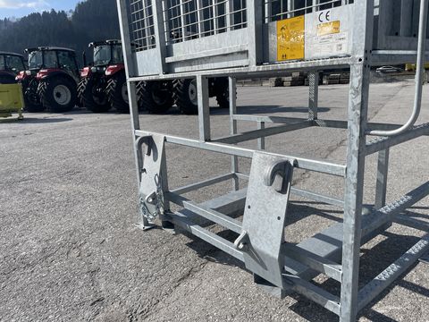 Fliegl AgroCenter Arbeitsbühne hoch Euro