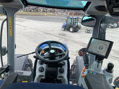 New Holland T5.140 Auto Command (Stage V)