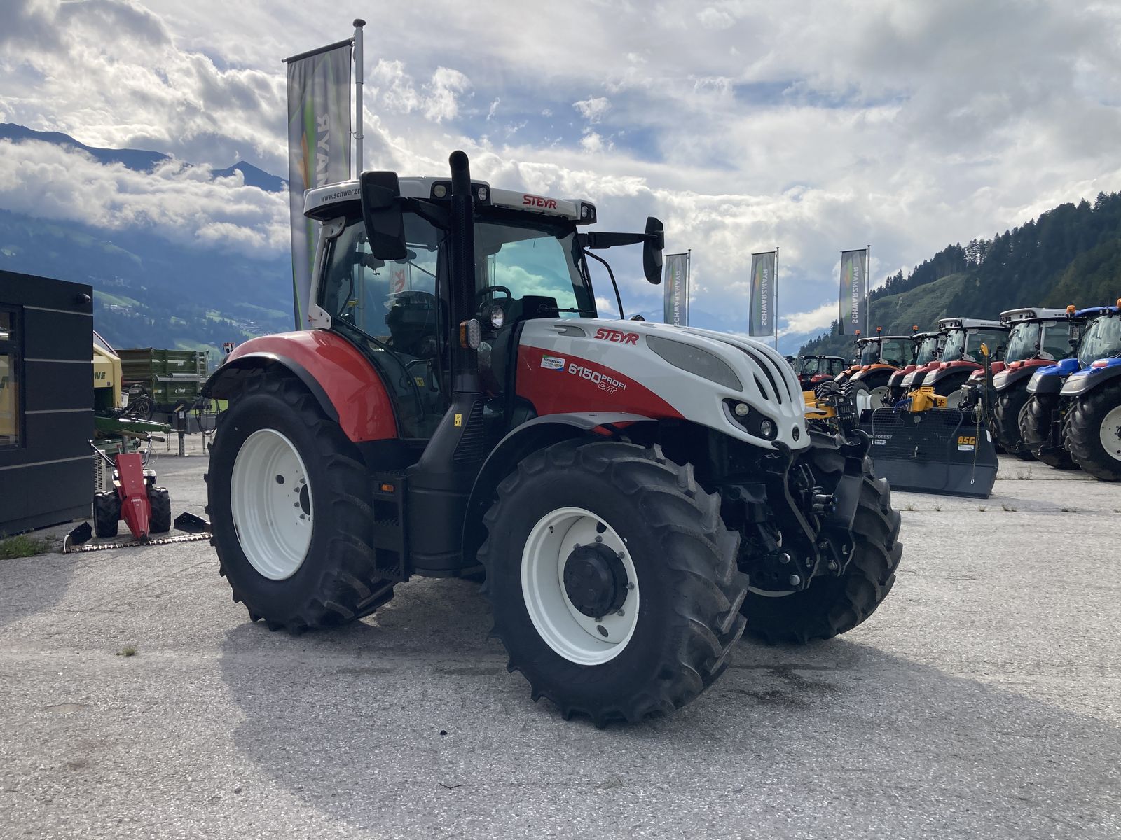 Steyr 6150 Profi CVT (Stage V)  3