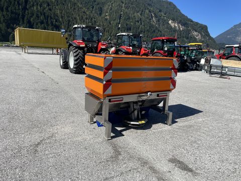 Gafner Aufbauseitenstreuer zu Reform T8 m. langem Radst