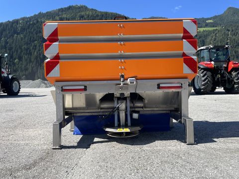 Gafner Aufbauseitenstreuer zu Reform T8 m. langem Radst