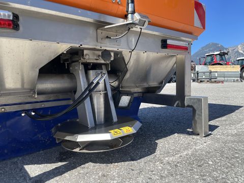 Gafner Aufbauseitenstreuer zu Reform T8 m. langem Radst
