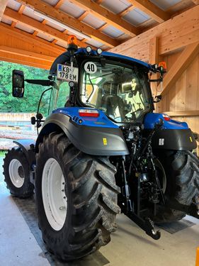 New Holland T5.140 Auto Command (Stage V)