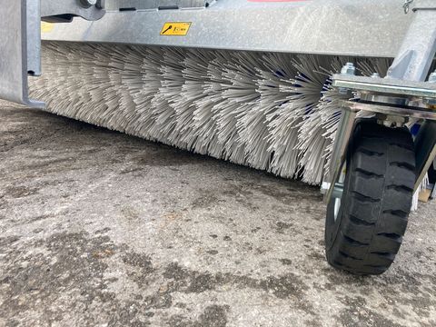 Sonstige Fliegl AgroCenter Kehrmaschine 2300 
