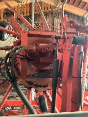 Kuhn GA8020 Seitenschwader 