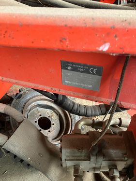 Kuhn GA8020 Seitenschwader 