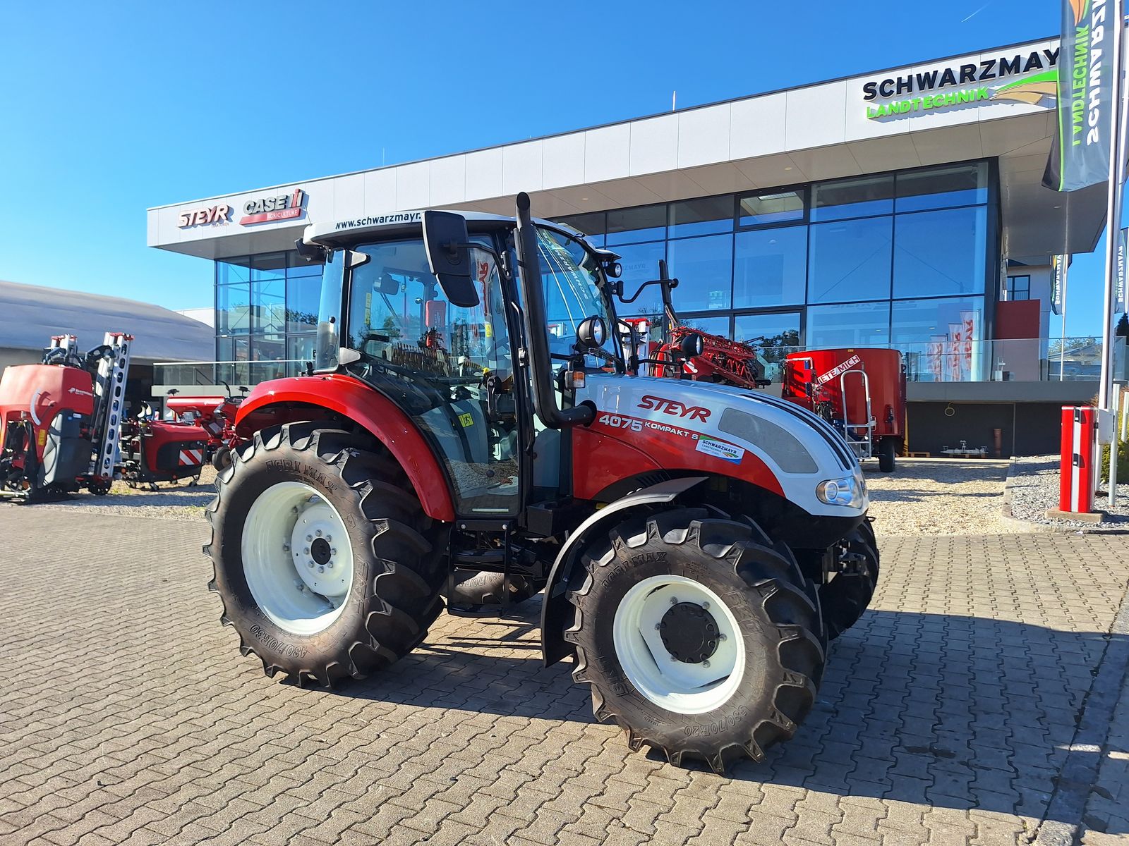 Steyr 4075 Kompakt S (Stage V) 2