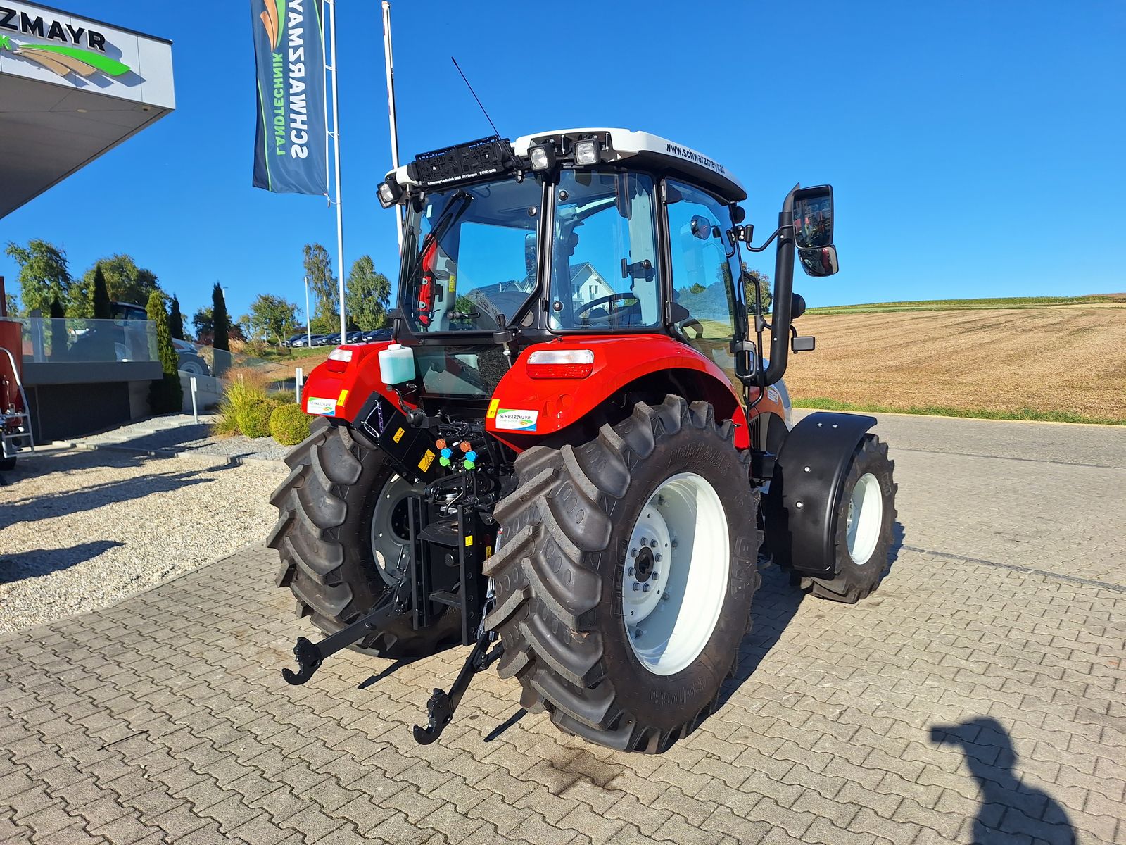 Steyr 4075 Kompakt S (Stage V) 3