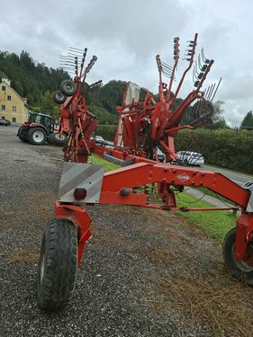 Kuhn GA8020 Seitenschwader 