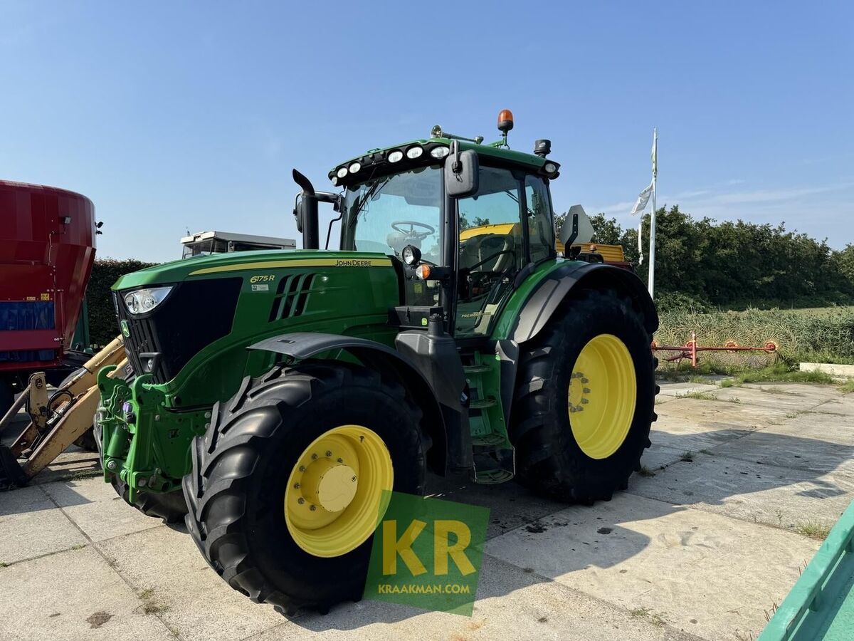 John Deere 6175R 2