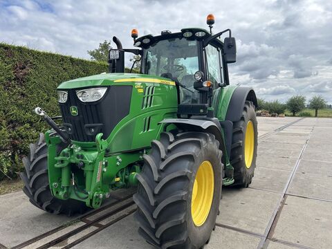 John Deere 6195M