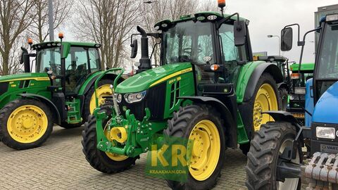 John Deere 6120M