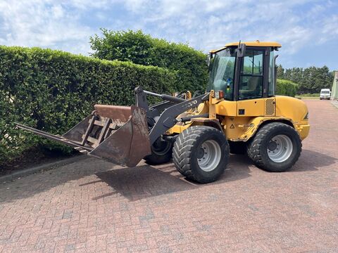 Volvo L30B