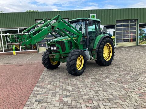 John Deere 6320