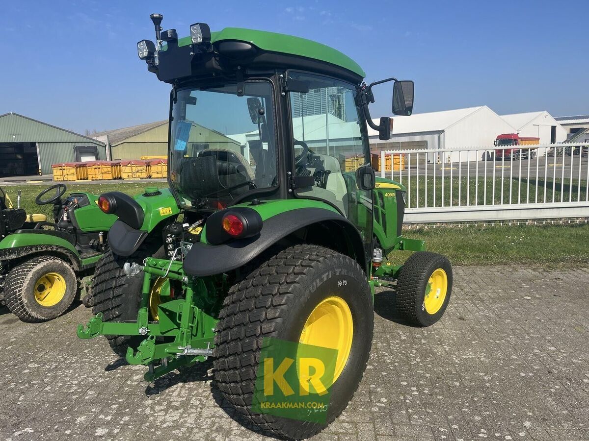 John Deere 4066R 2