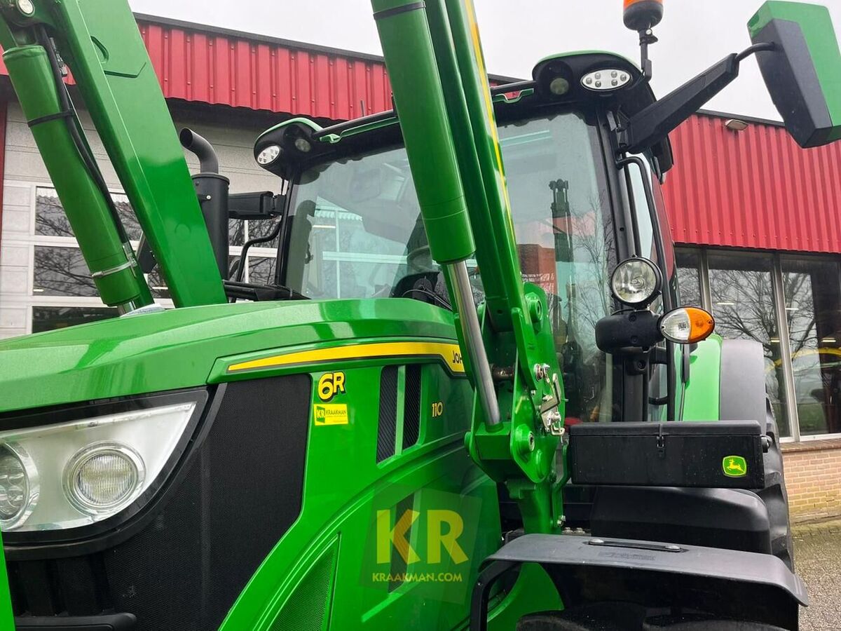 John Deere 6R 110 2