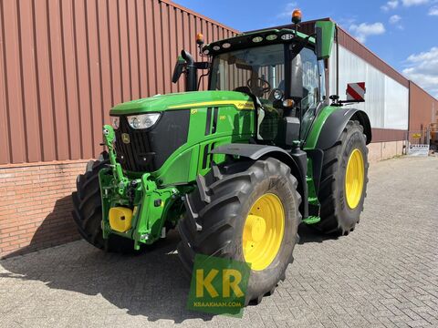 John Deere 6R 230