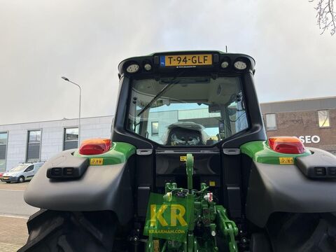 John Deere 6120M