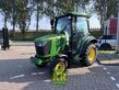 John Deere 3046R