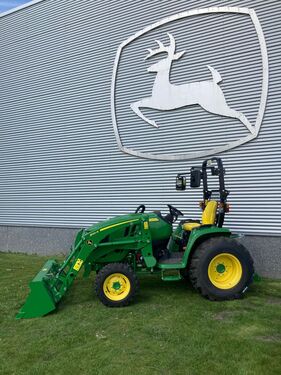 John Deere 3039R