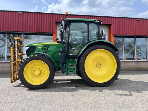 John Deere 6110R