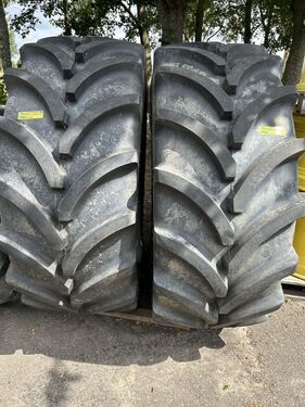 Vredestein 710/70R38 EN 600/65R28 wielen