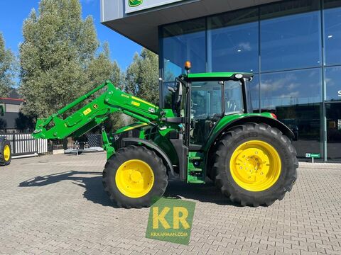 John Deere 6120M