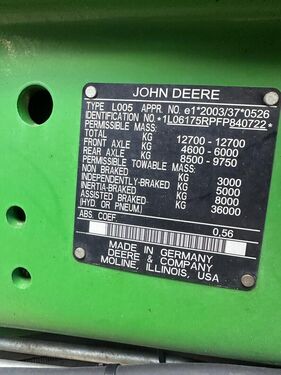 John Deere 6175R