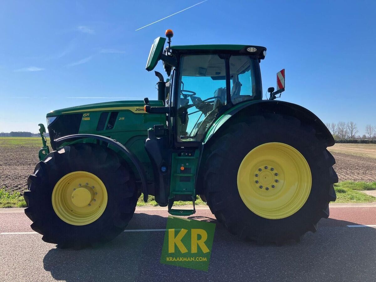 John Deere 6R 215 2