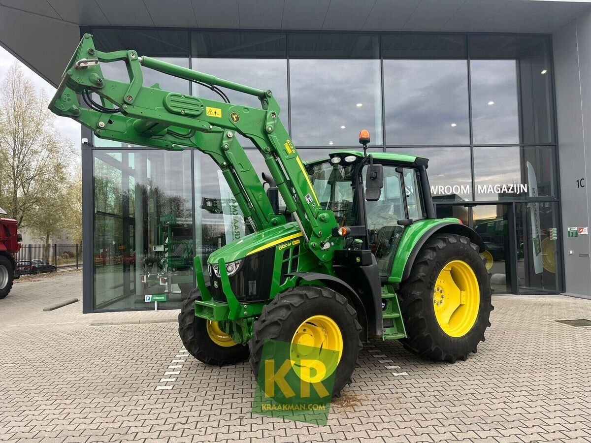 John Deere 6120M 1