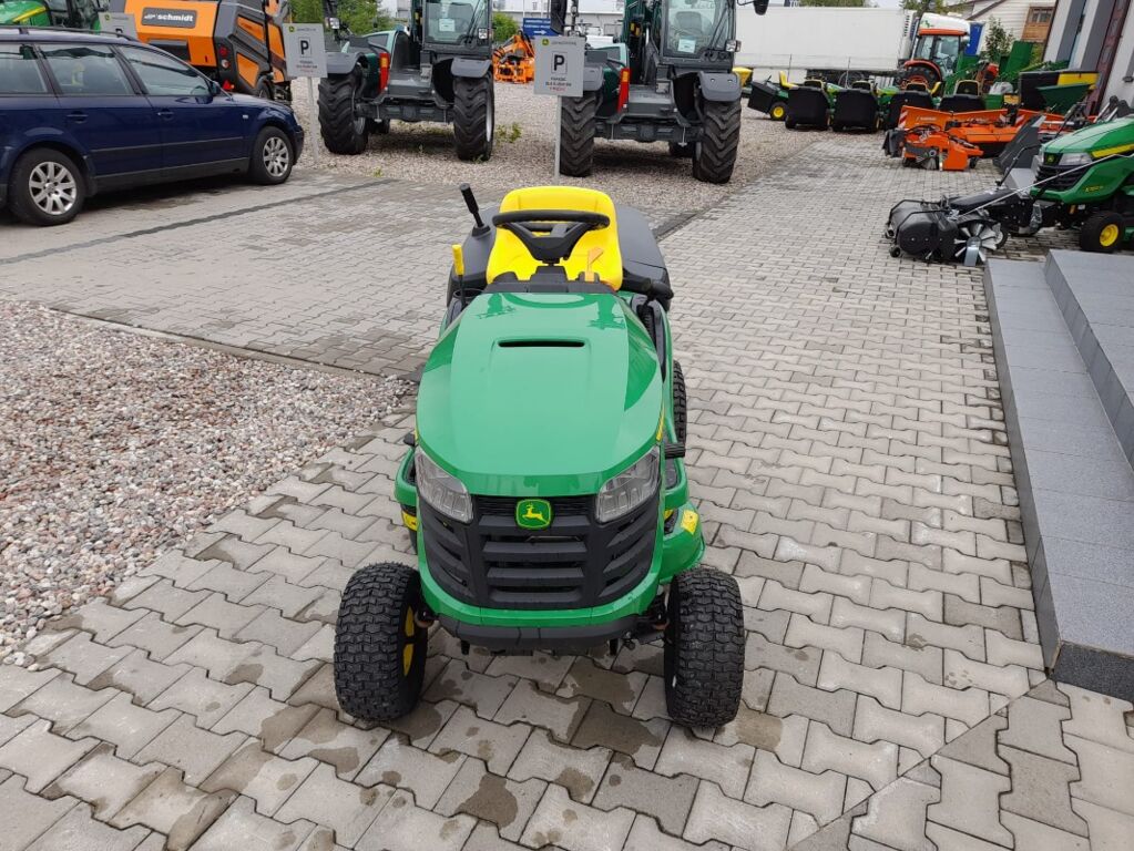 John Deere X117R 3