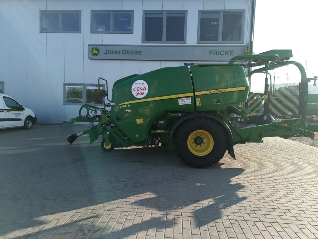 John Deere C 441R 2