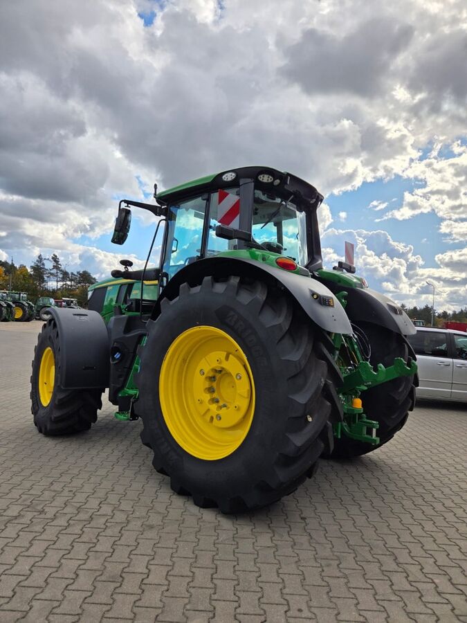 John Deere 6M 220 2