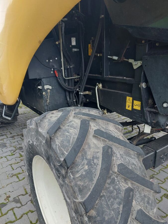 New Holland CX6080 1