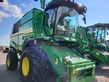 John Deere T5 700