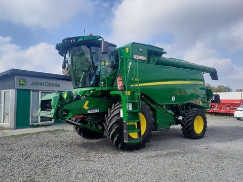 John Deere T 560i