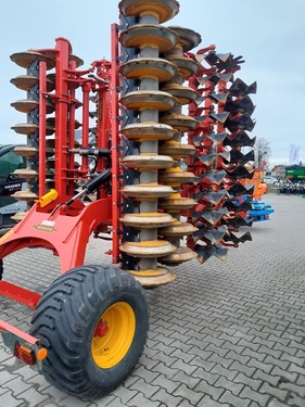 9819-c26b1abd4624c5b7e4e80a49f95429a3-5828839
