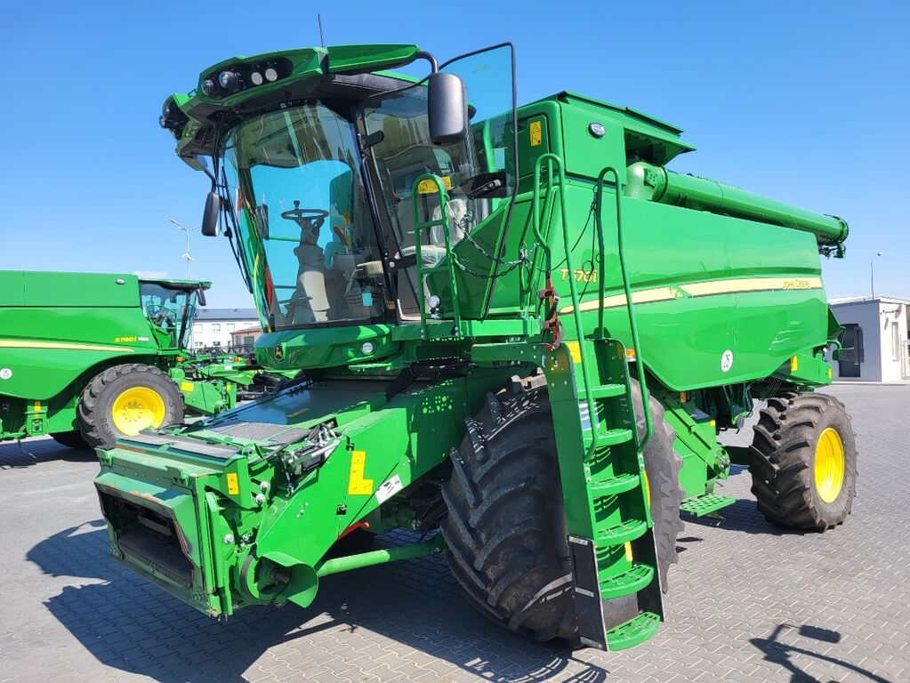 John Deere T 670 i 2
