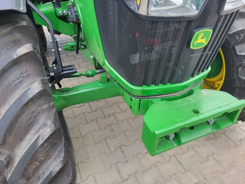 John Deere 5115M 3